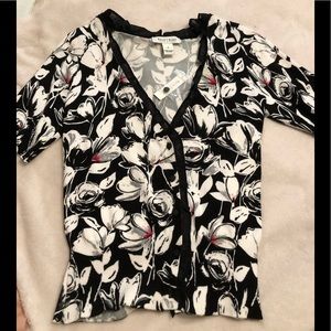 White House Black Market Short Sleeve